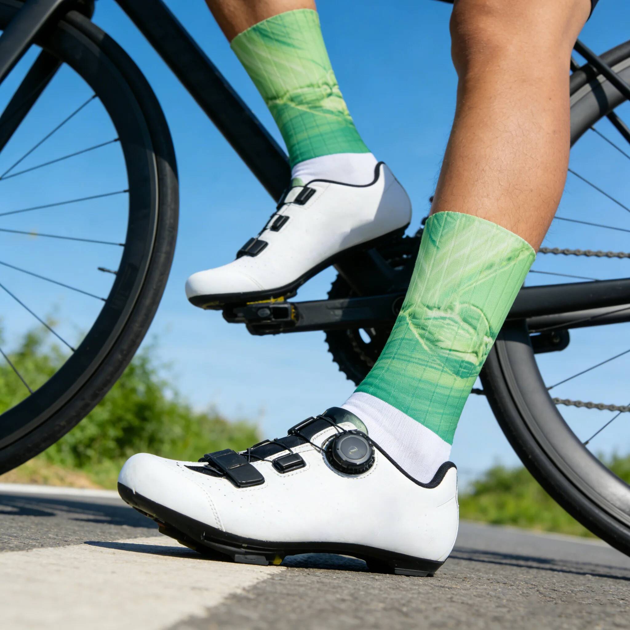 Kaos Kaki Bersepeda Profesiona - Cycling High Gear ulasan dan harga